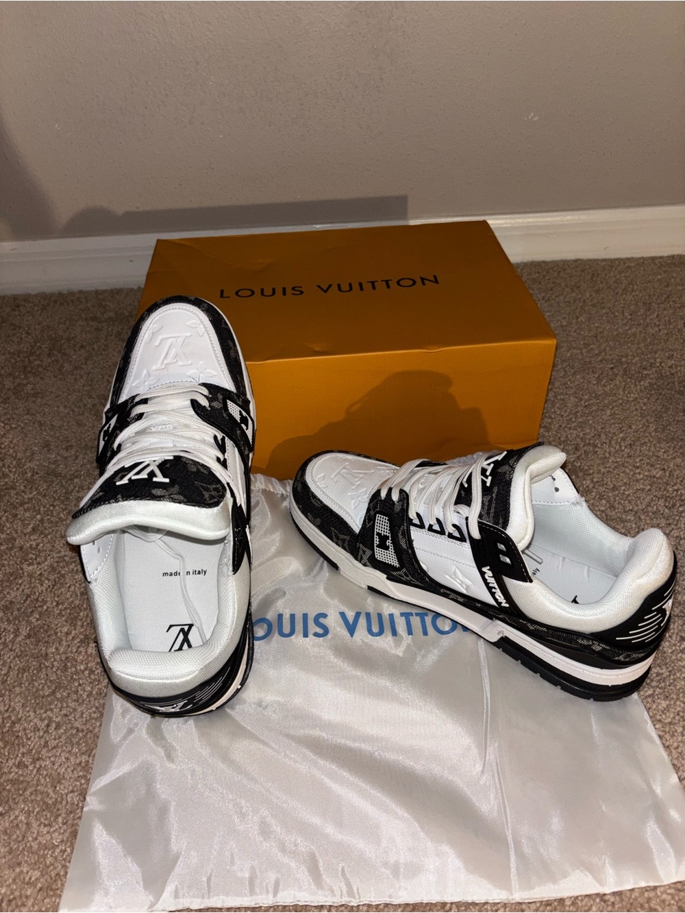 Louis Vuitton White and Black Men's Low-Top Monogram Sneakers